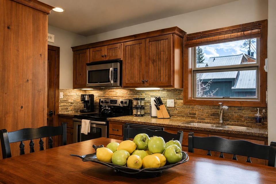 Fully Stocked Kitchen