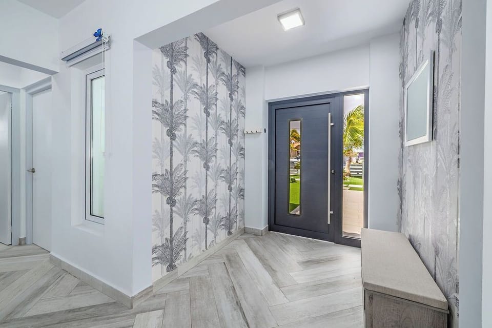 Entrance door