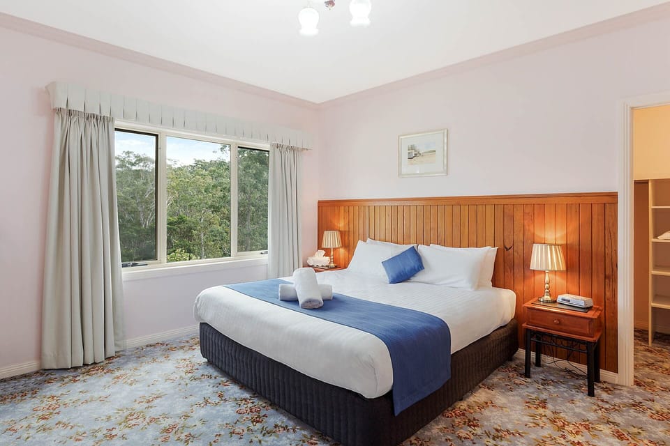 Egyptian cotton sheets, hypo-allergenic bedding, pillowtop beds
