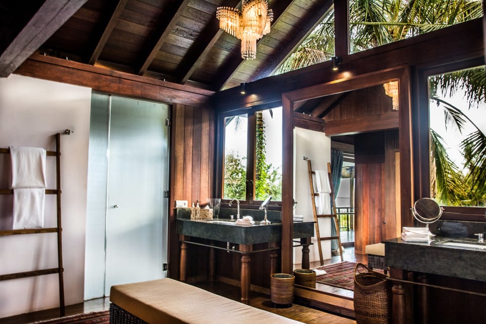 Exclusive Villa, Multiple Bedrooms, Sea View (Saba Estate) | Bathroom | Shower, rainfall showerhead, free toiletries, hair dryer