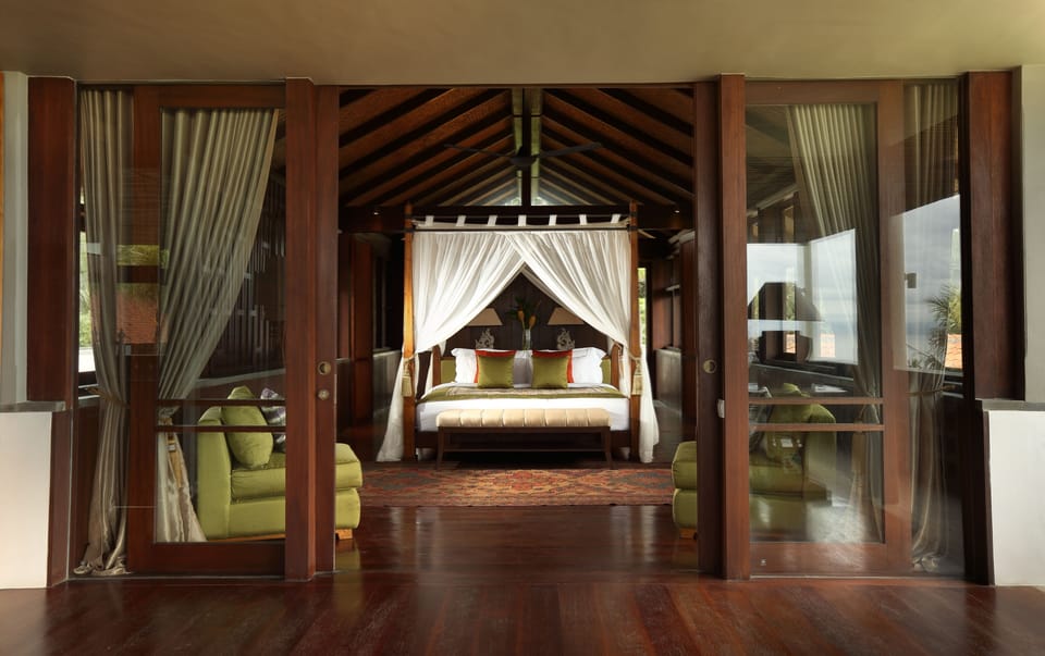 8 bedrooms, minibar, in-room safe, individually decorated