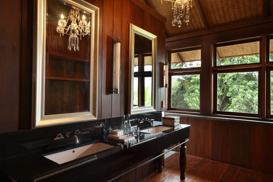 Exclusive Villa, Multiple Bedrooms, Sea View (Saba Estate) | Bathroom sink
