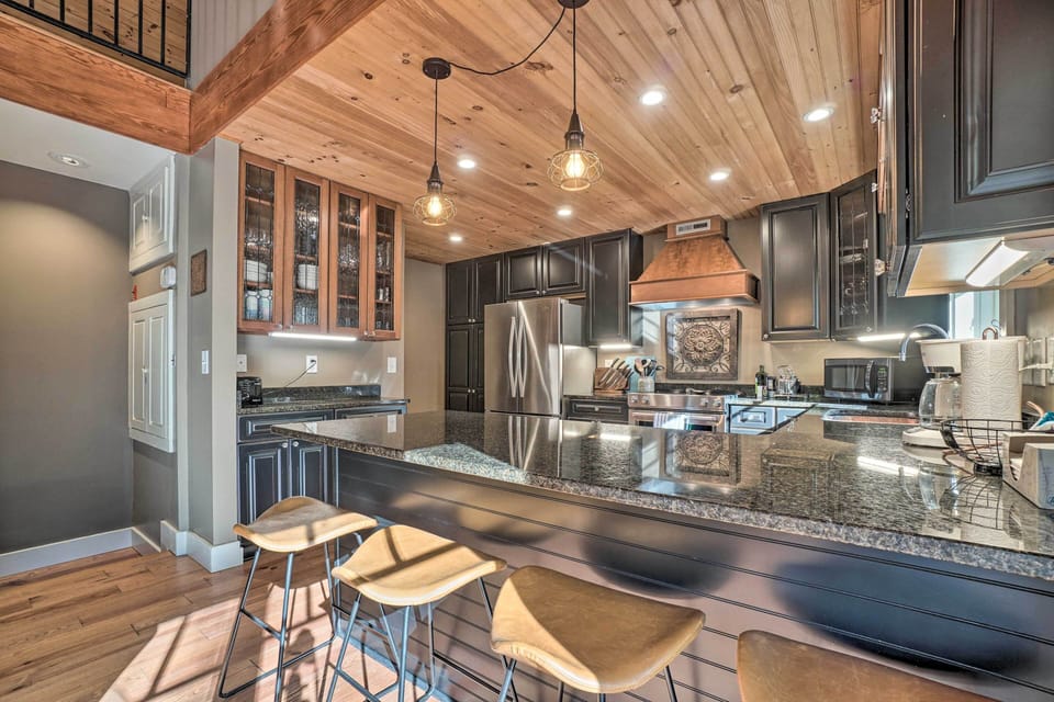 Kitchen | Fully Equipped Chef's Kitchen | Cooking Basics | Dishware & Flatware