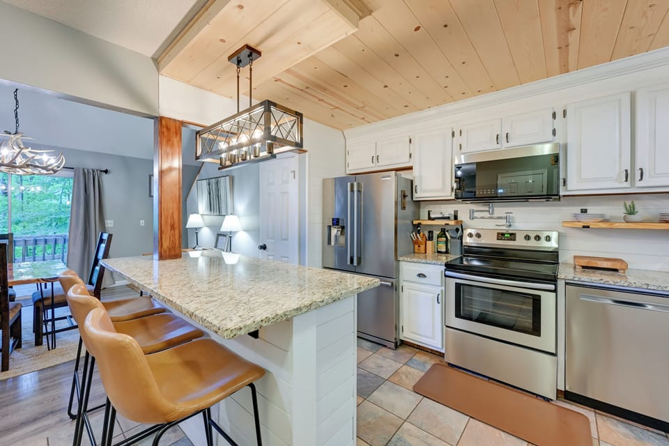 Kitchen | Cooking Basics | Island Seating