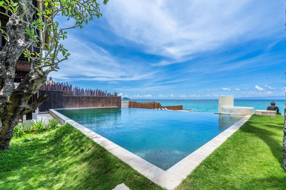 Territory of the resort,Shared swimming pool with ocean view