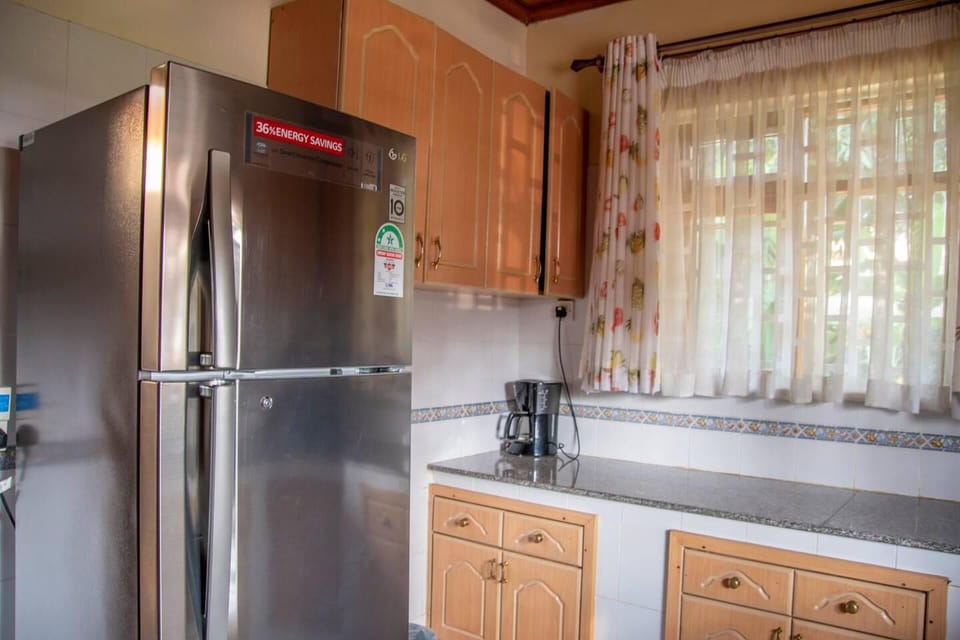 House | Private kitchen | Fridge, microwave, oven, stovetop