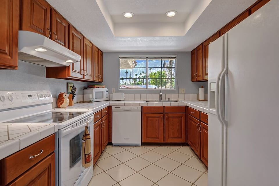 K0472 - KITCHEN RS.jpg