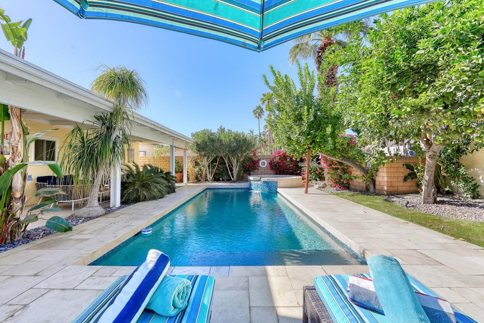 K0529 - Pool Area
