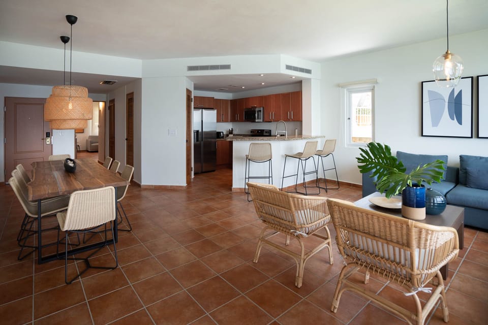 Family Room, Dining Room and Kitchen