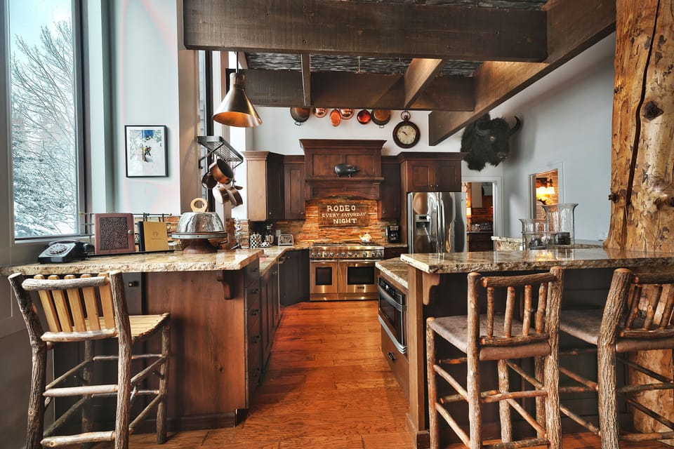 Fully equipped chef's kitchen with impressive kitchen island