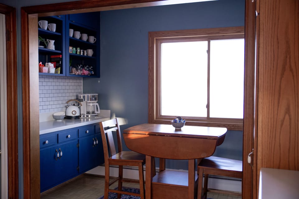 Breakfast Nook/Coffee Bar with a view of The Old Course (golf course).