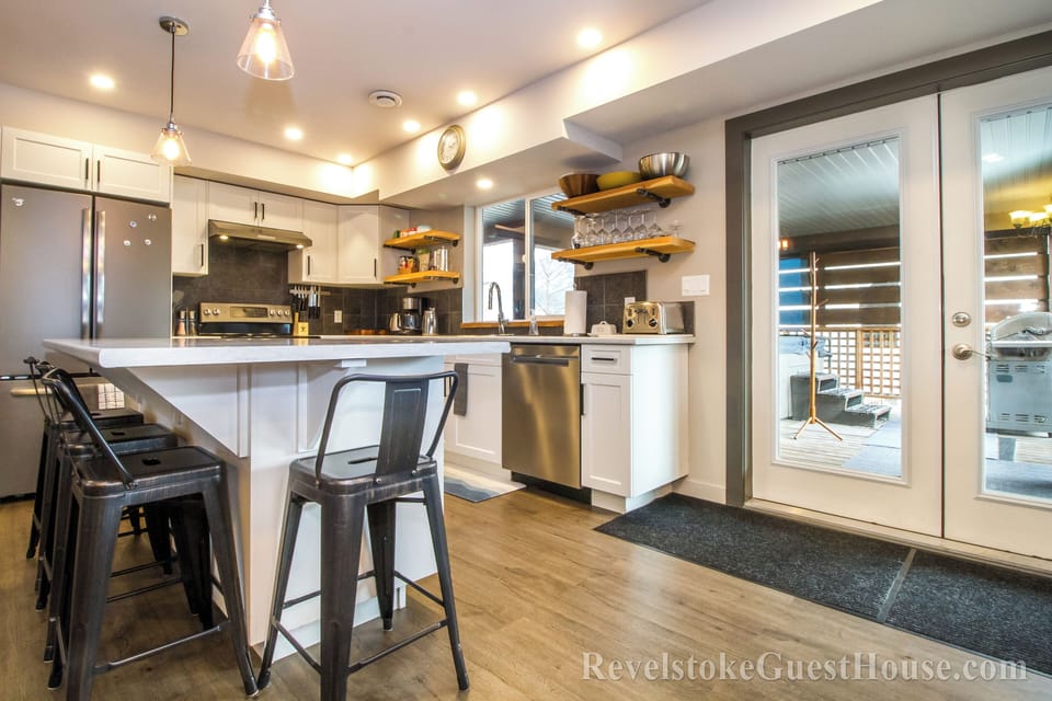 Spacious, Open Kitchen