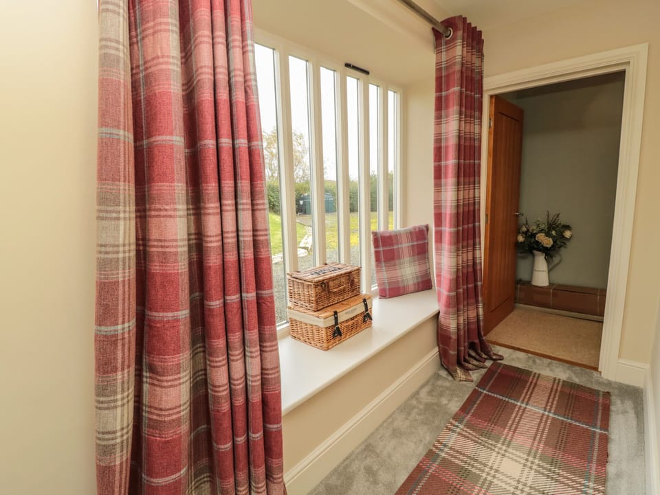 Cottage | 5 bedrooms, individually decorated, individually furnished, free WiFi