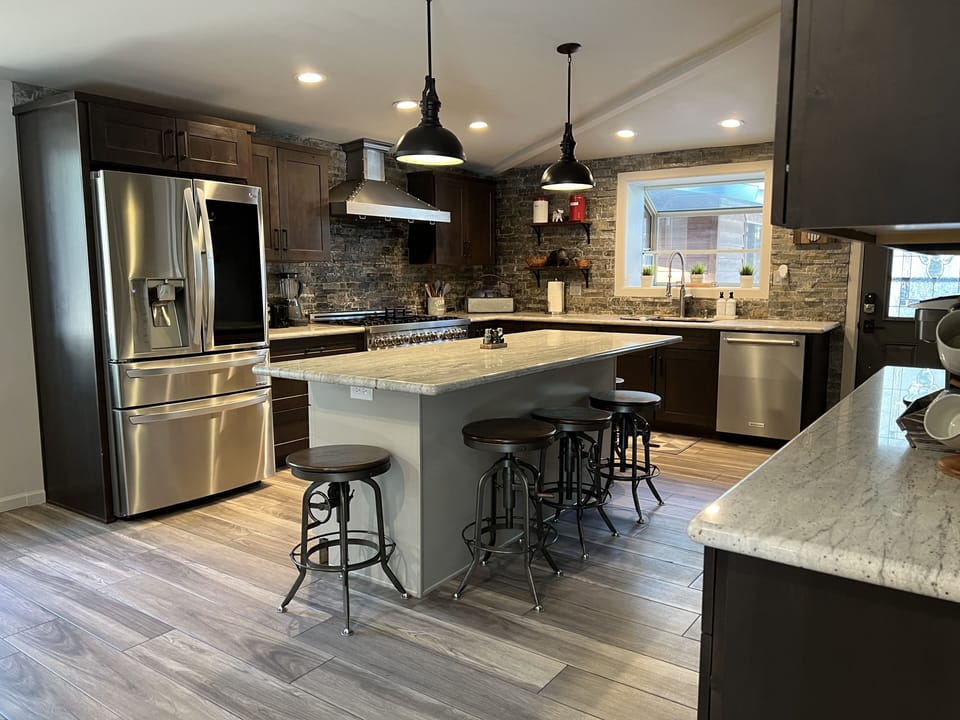 Full kitchen
