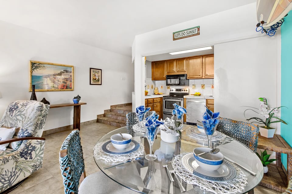 Dine indoors or al fresco on the lanai