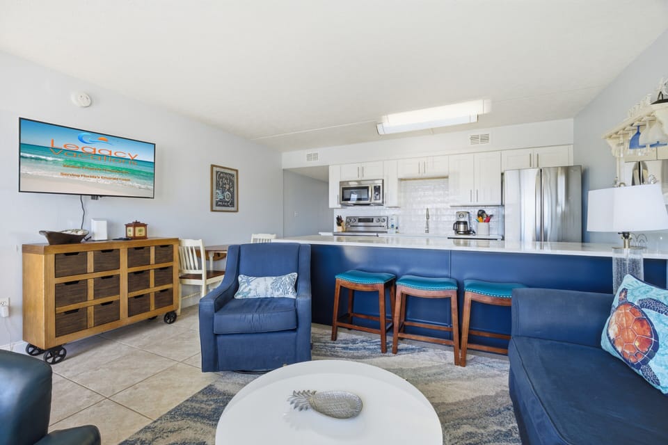 Island Surf #1 Living Room