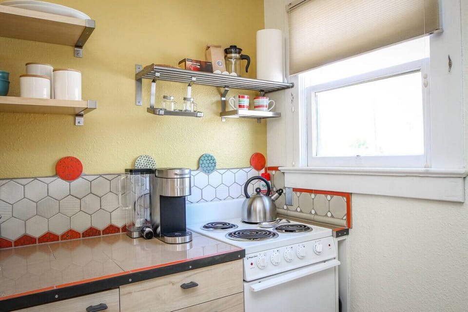 Plenty of space in the kitchen