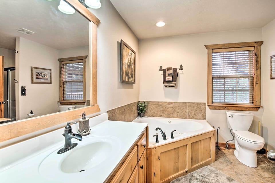 En-Suite Bathroom