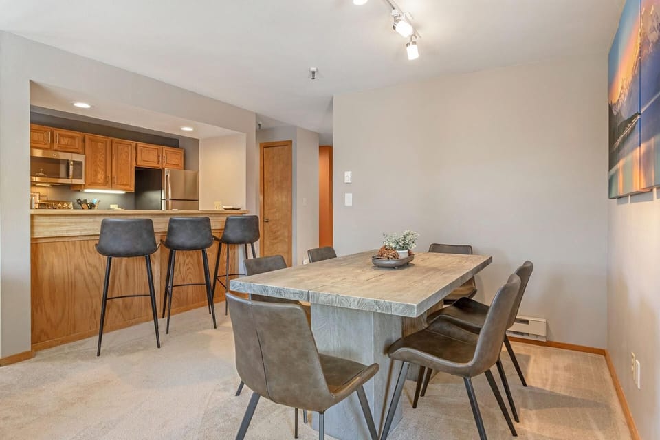 Lots Of Room For Family And Friends