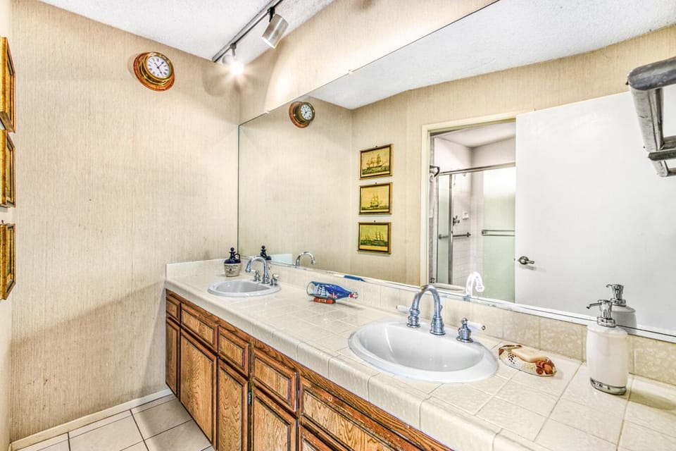 C63 - master bathroom double sink