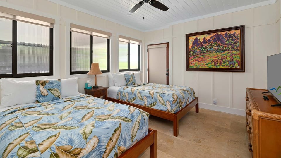 Anahola Beach Hale - Third Guest Bedroom & Lanai Access - Parrish Kauai