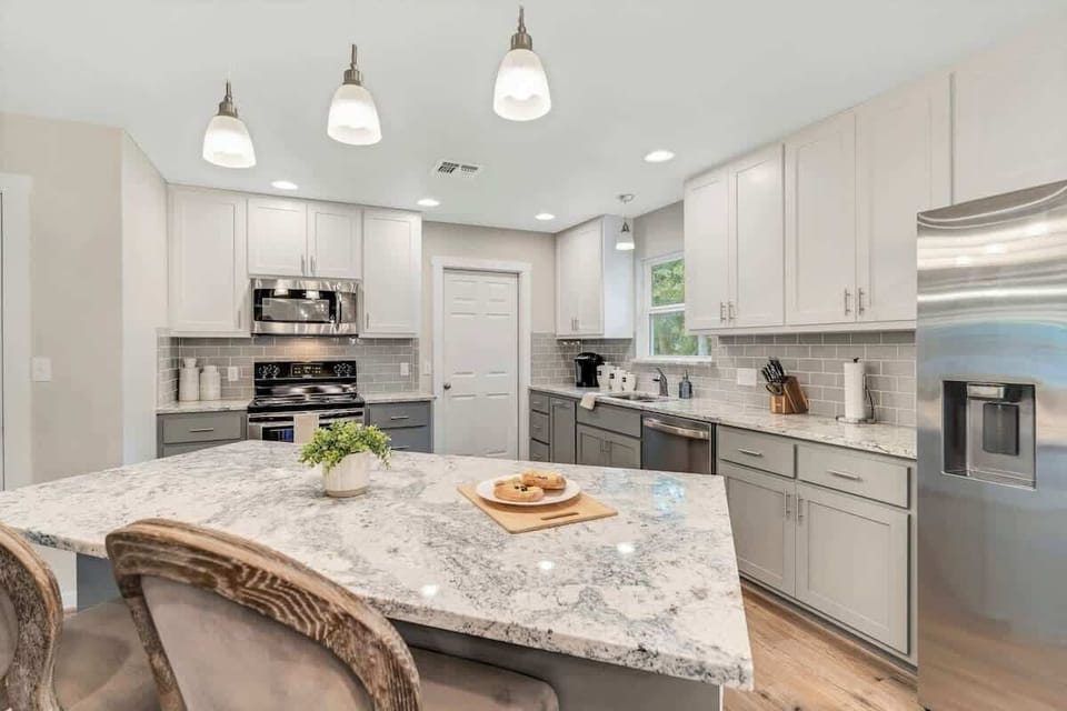 Kitchen 4 of 4