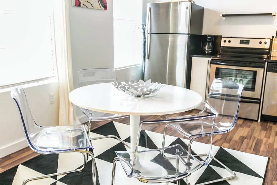 sleek furniture, and natural light—perfect for casual meals