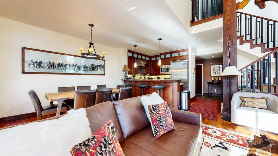 Living Room, Indoors, Furniture, Home Decor, Dining Room