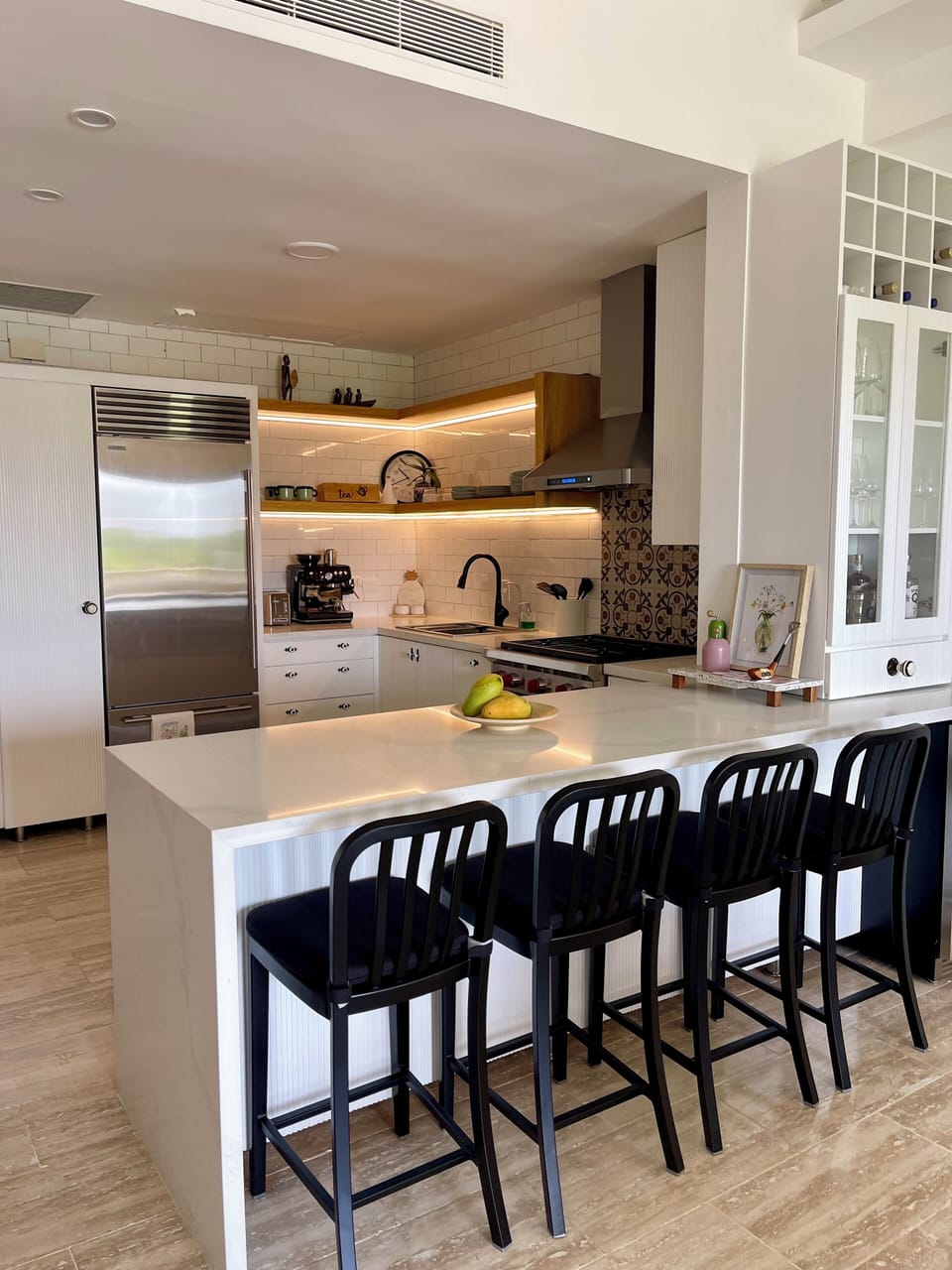Breakfast area