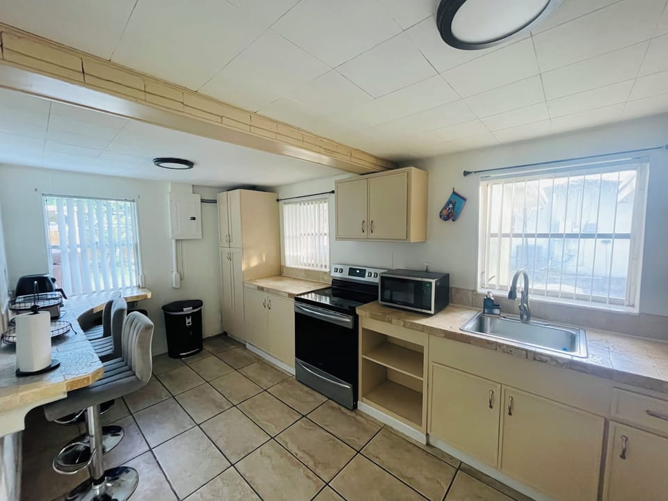 KITCHEN