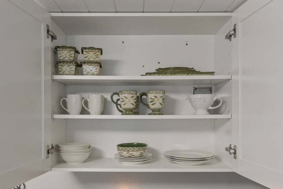 Plates, mugs and other kitchen essentials