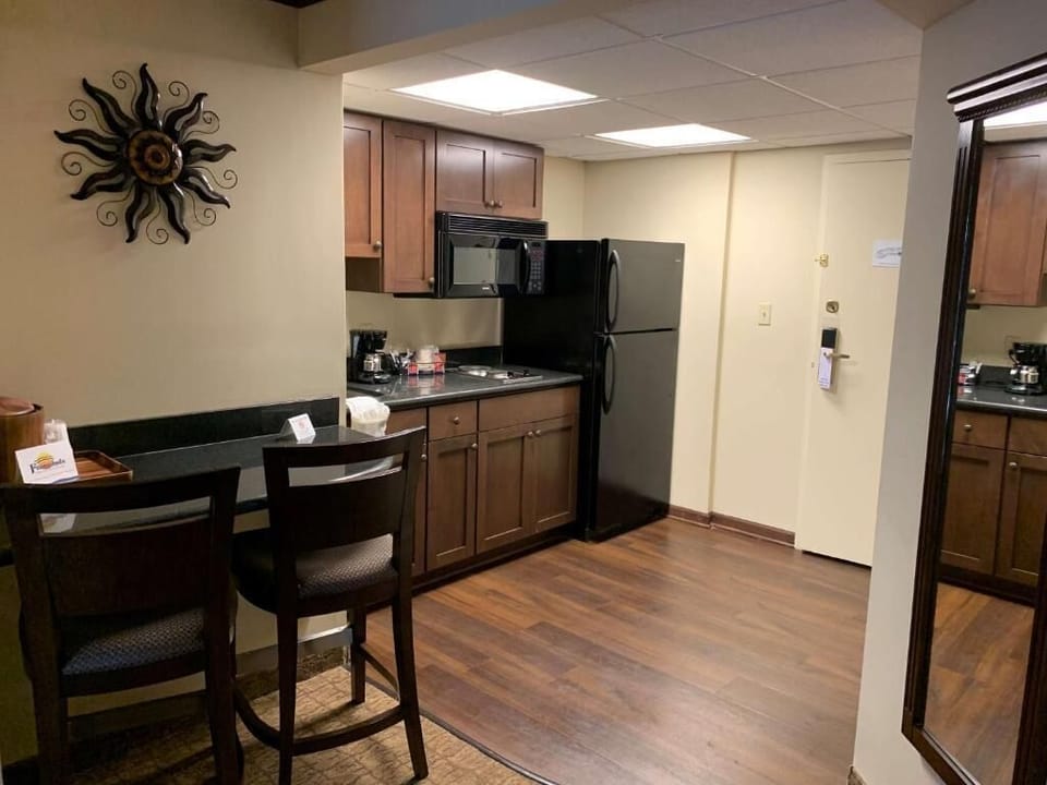 Fridge, microwave, coffee/tea maker, eco-friendly cleaning products