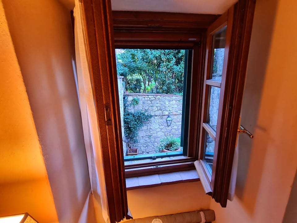 House, 3 Bedrooms, Balcony, Garden View | Interior