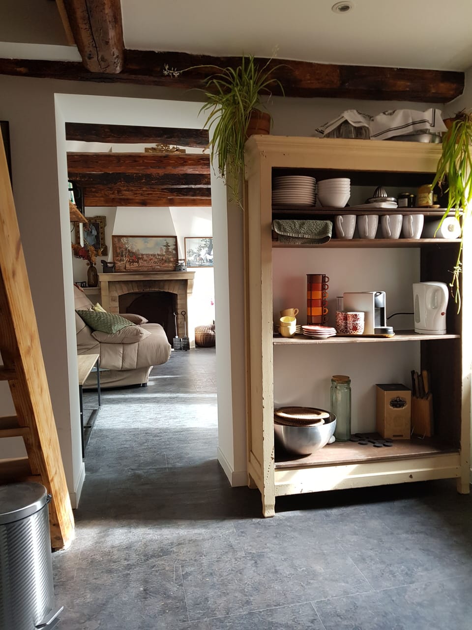 Detached outbuilding. Apartment in Grand Est