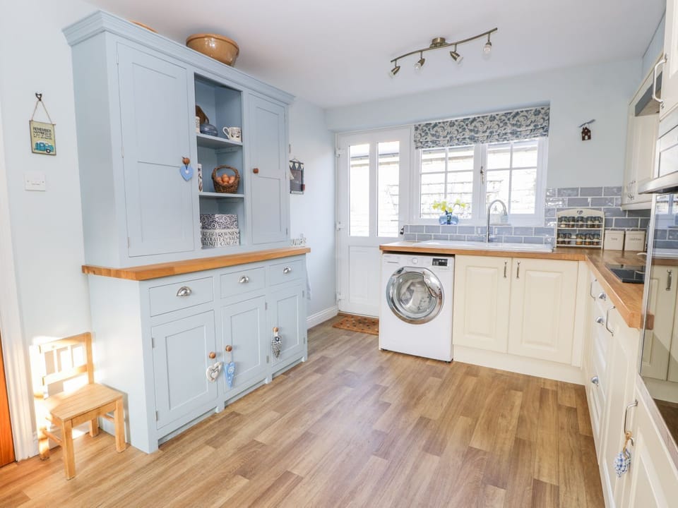 Cottage | Interior