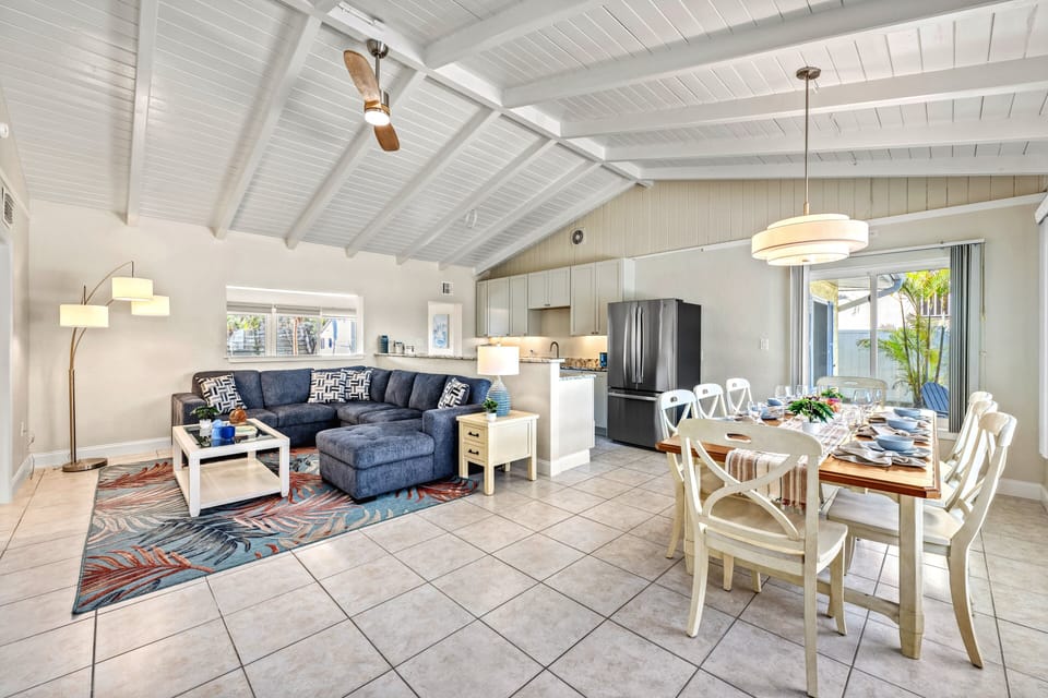 Living area from the front door entrance.