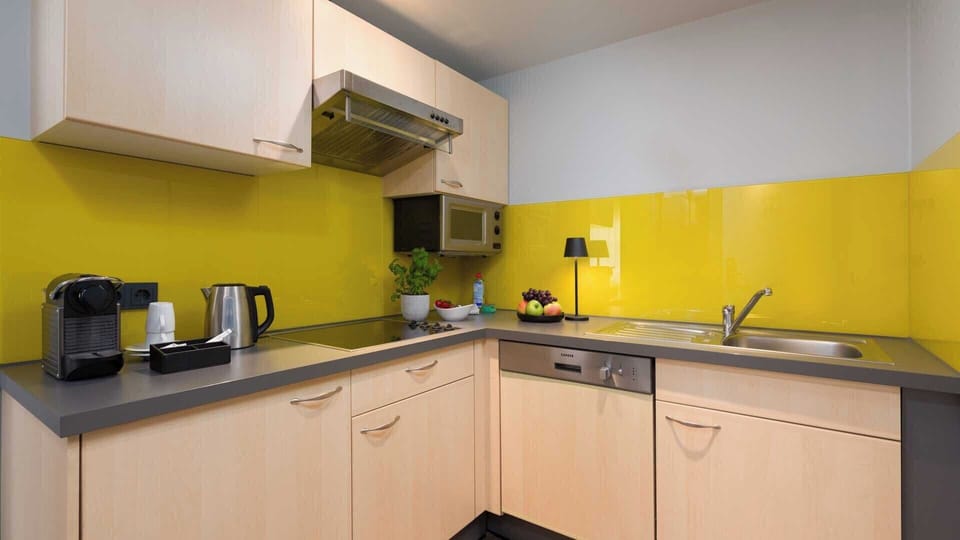 Apartment (no elevator) | Private kitchen | Coffee/tea maker