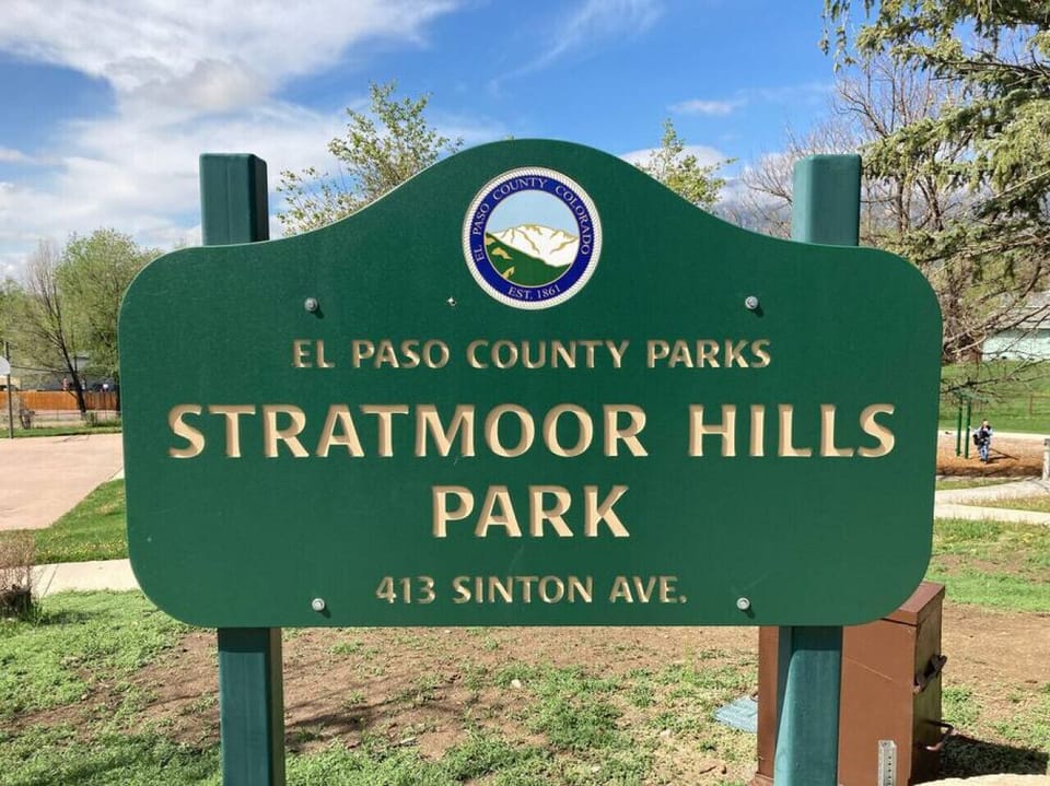 The cozy Stratmoor Hills Park is only a few hundred yards away from the property