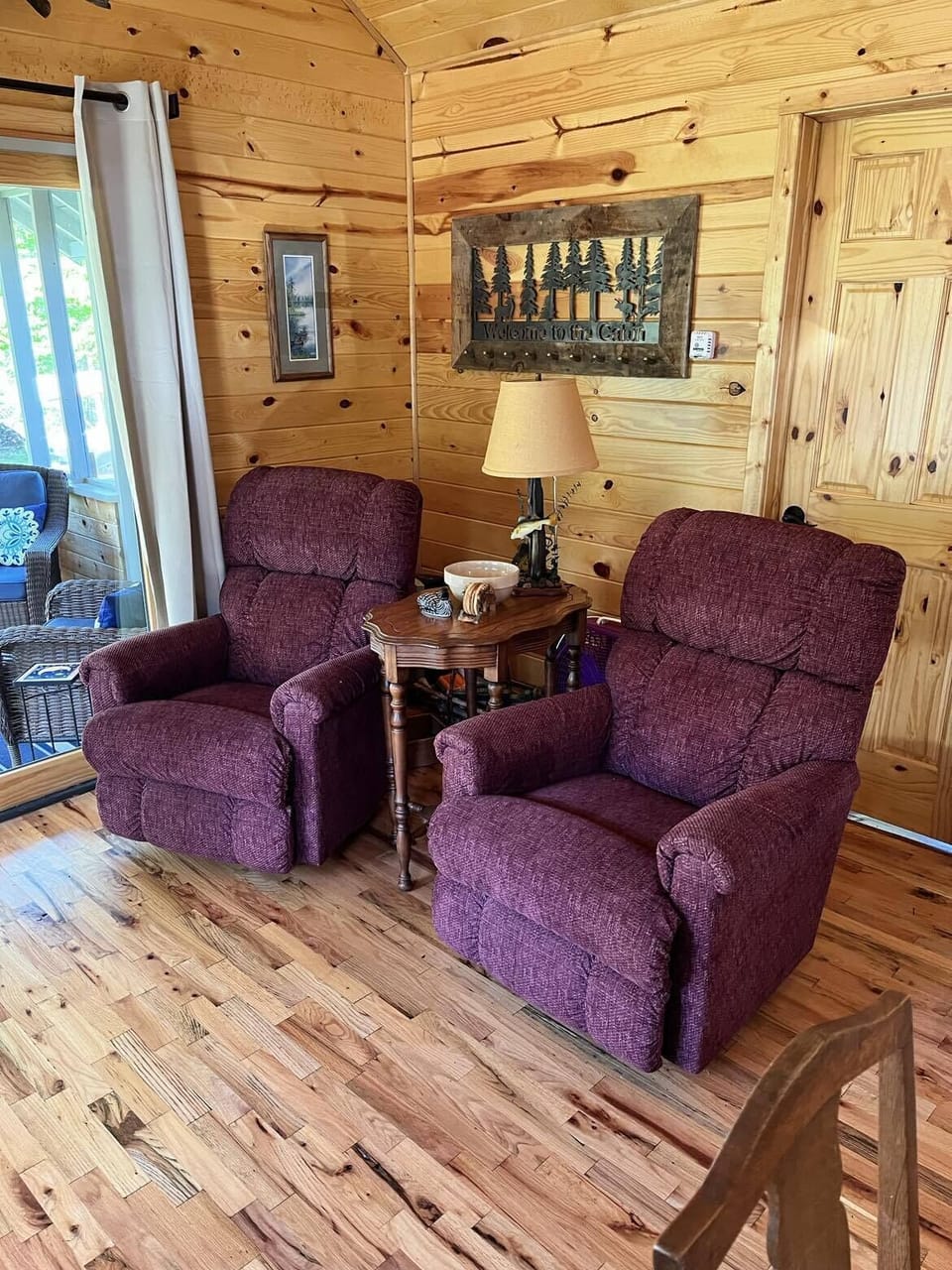 Living Room: Cabin #1