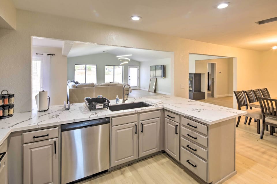 Kitchen | Drip Coffee Maker