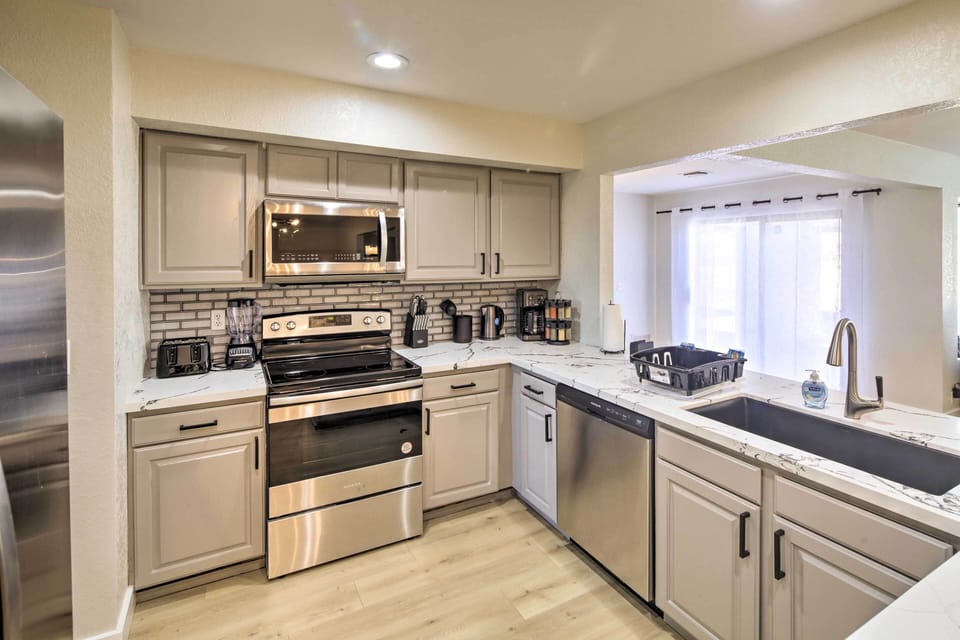 Kitchen | Fully Equipped | Cooking Basics