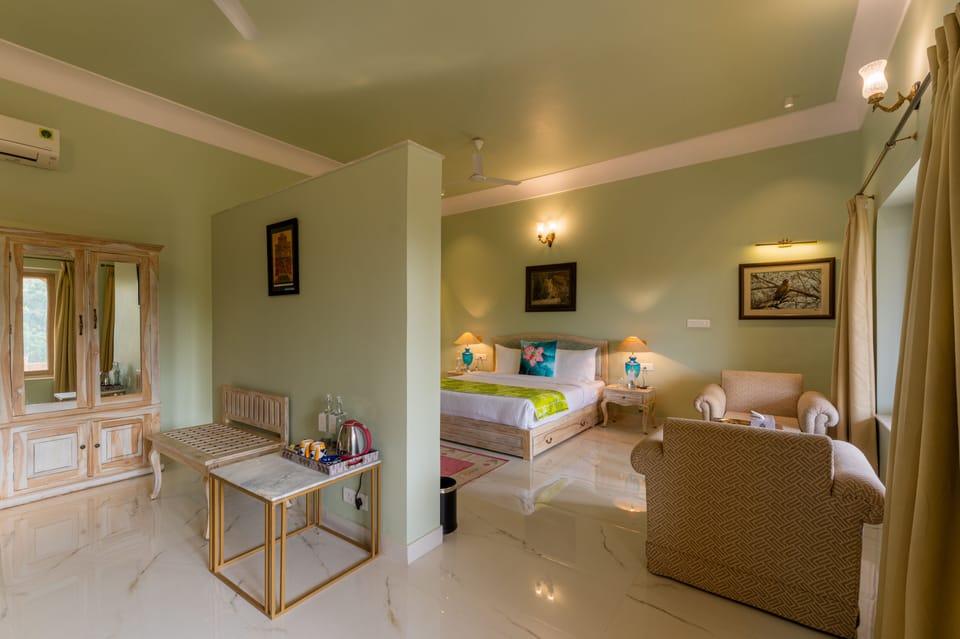 Family Suite | In-room safe, desk, soundproofing, iron/ironing board