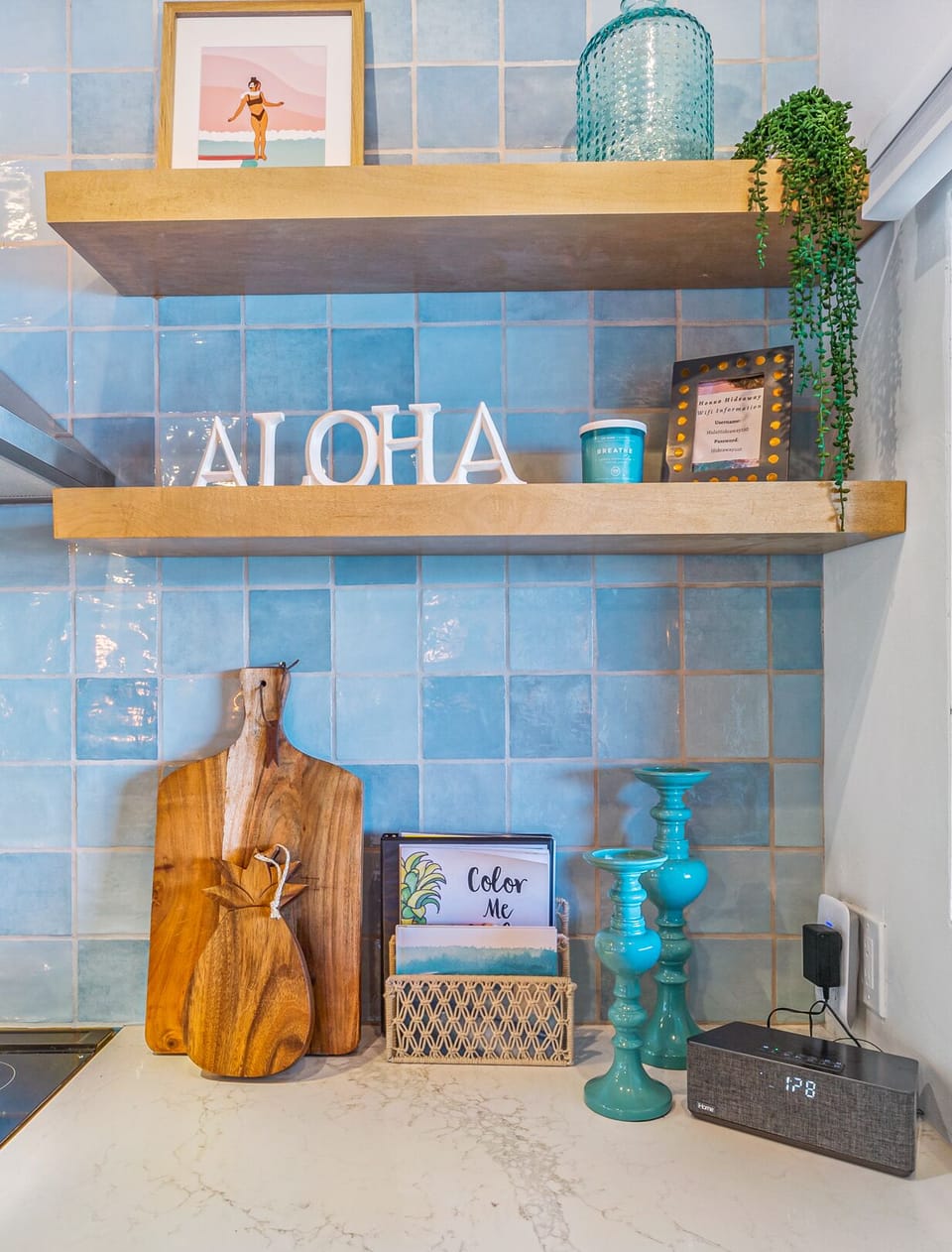 Fully stocked kitchen for easy meals and beach-day snacks
