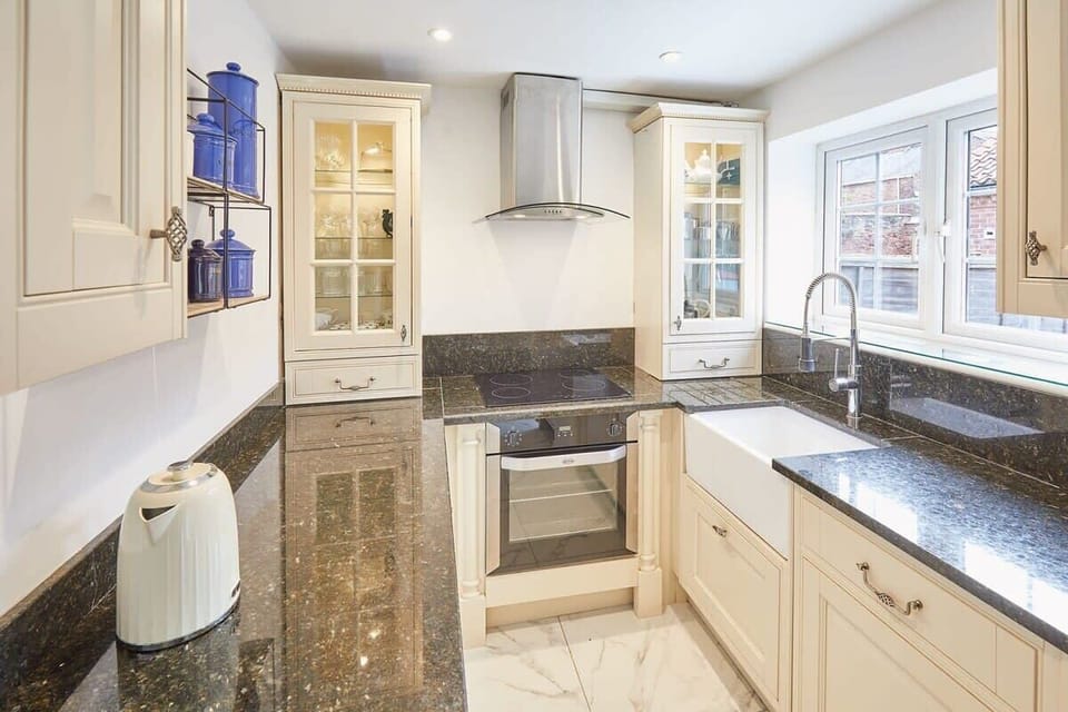 Rose Cottage, Stokesley - Host & Stay