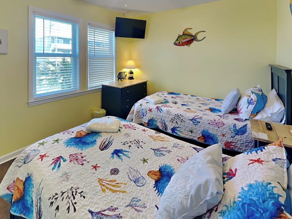 Fourth Bedroom - Two Twin Size Beds
