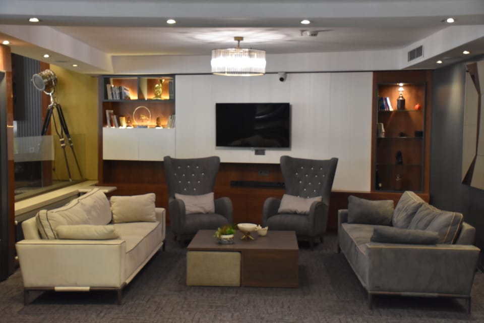 32-inch LED TV with cable channels, books