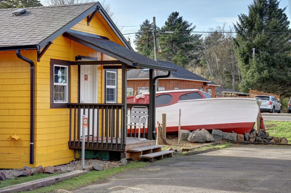 The Seaview Cottages Motel in Washington