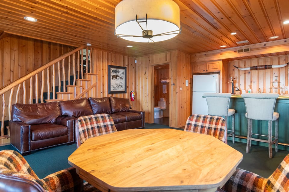 Downstairs lounge with queen sleeper sofa.
