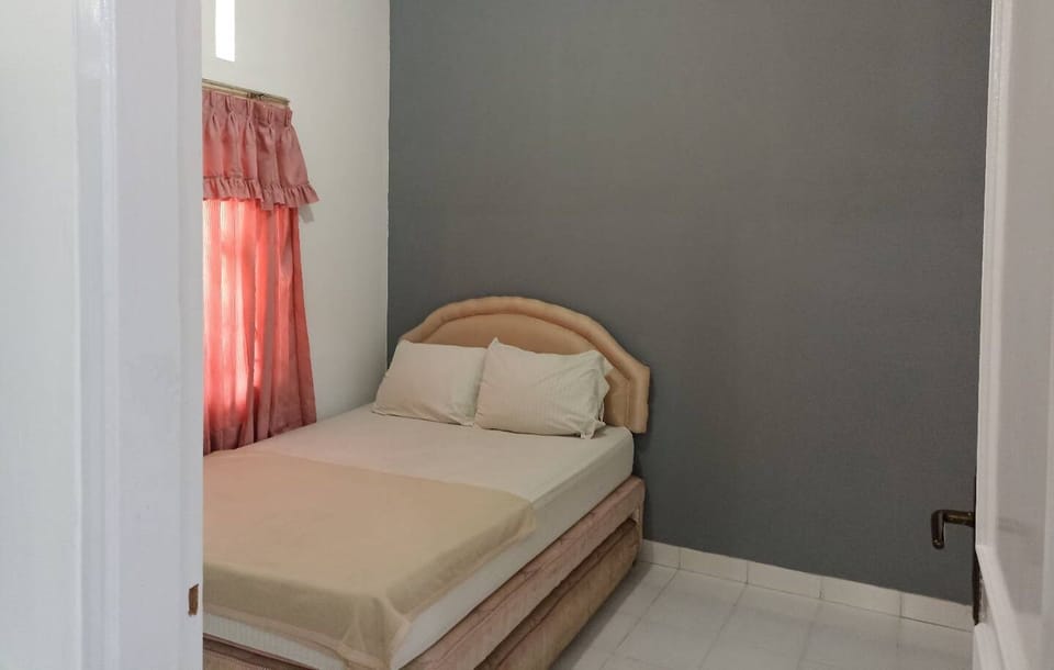 Family Villa, 3 Bedrooms | 3 bedrooms, bed sheets