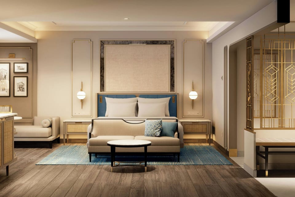 Grand Room, 1 King Bed | Minibar, in-room safe, desk, blackout drapes